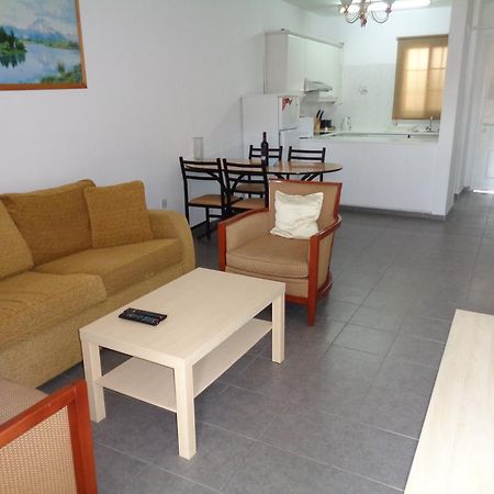 Appartement Santa Barbara Complex à Limassol Extérieur photo