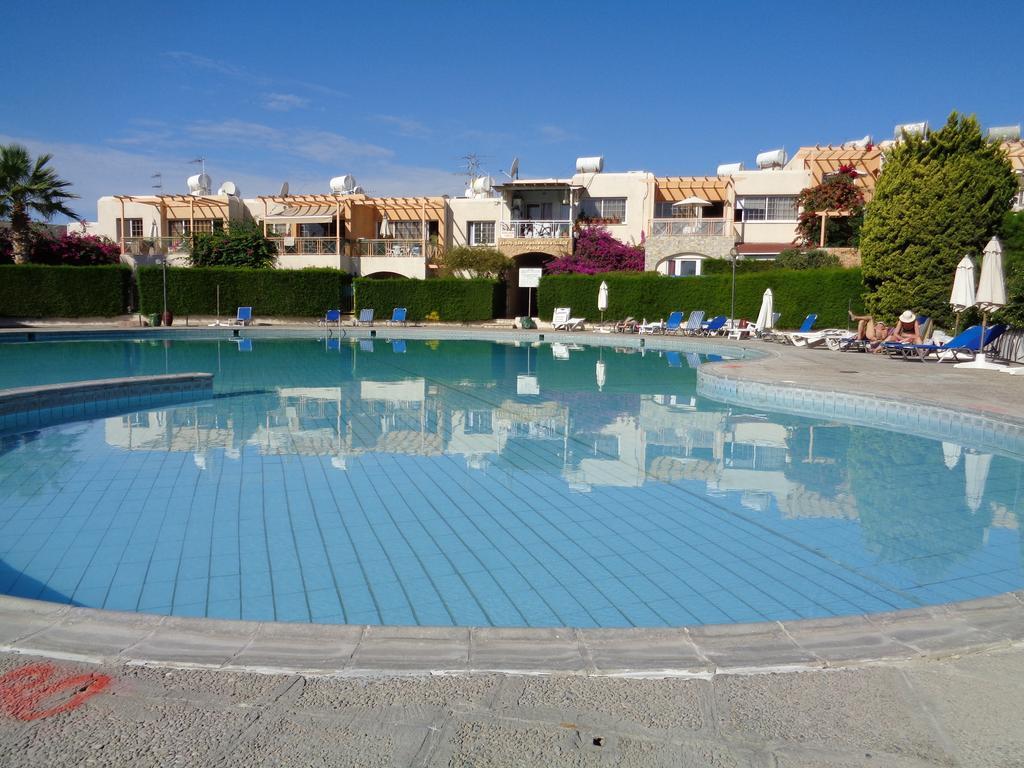 Appartement Santa Barbara Complex à Limassol Extérieur photo