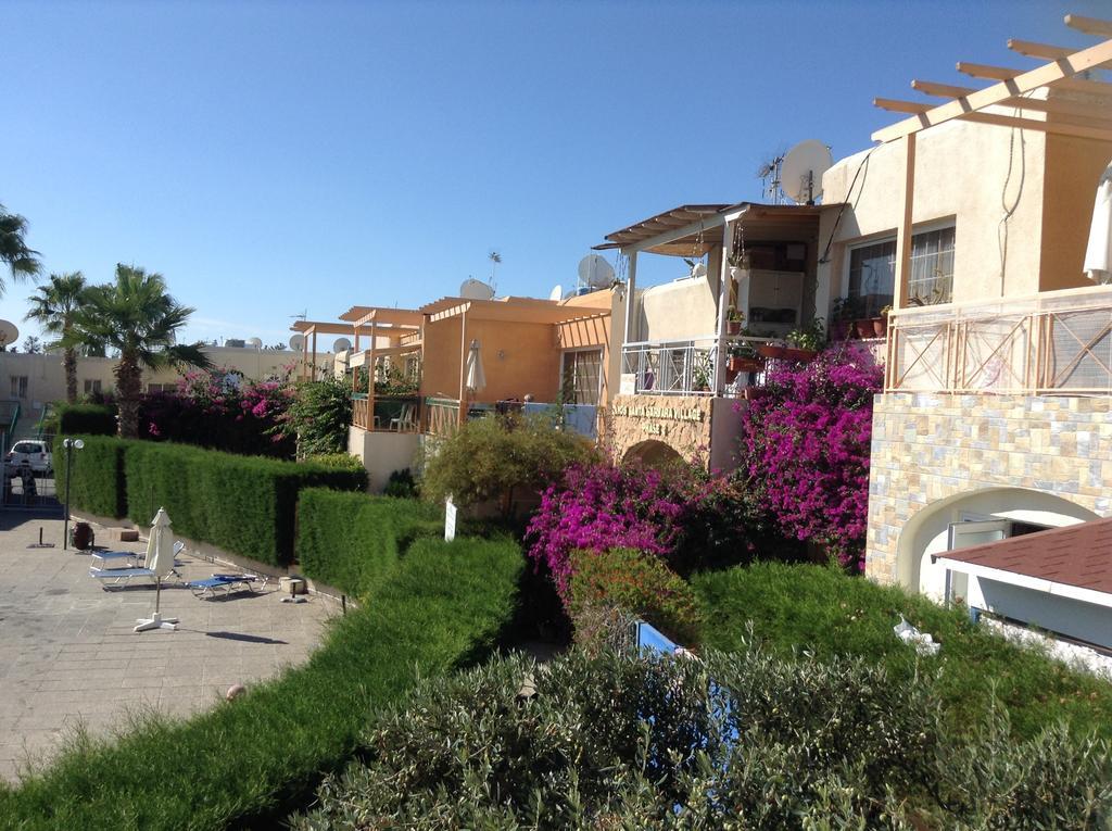 Appartement Santa Barbara Complex à Limassol Extérieur photo