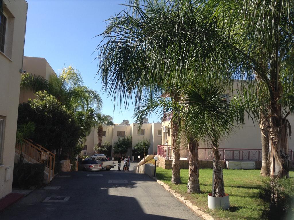 Appartement Santa Barbara Complex à Limassol Extérieur photo