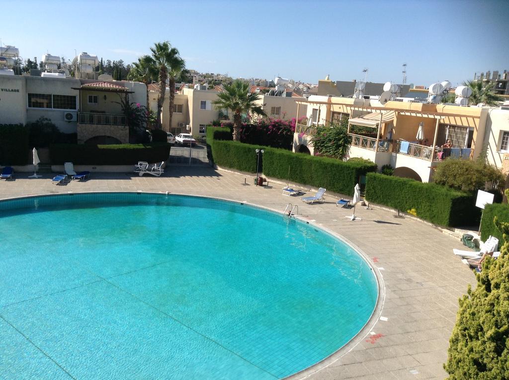 Appartement Santa Barbara Complex à Limassol Extérieur photo