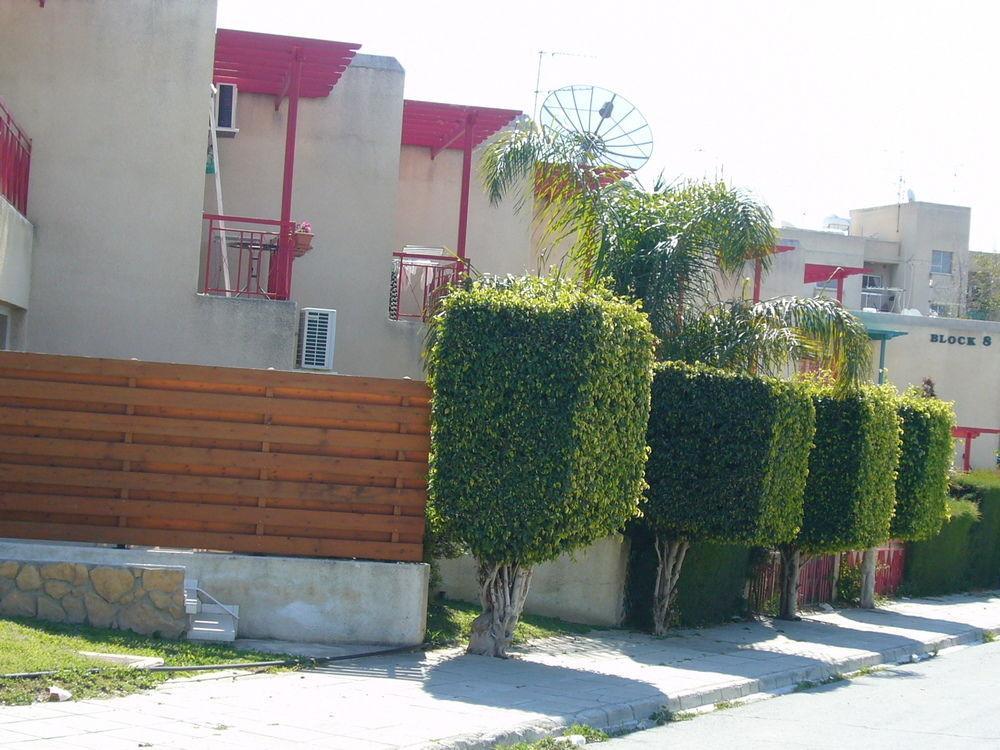 Appartement Santa Barbara Complex à Limassol Extérieur photo