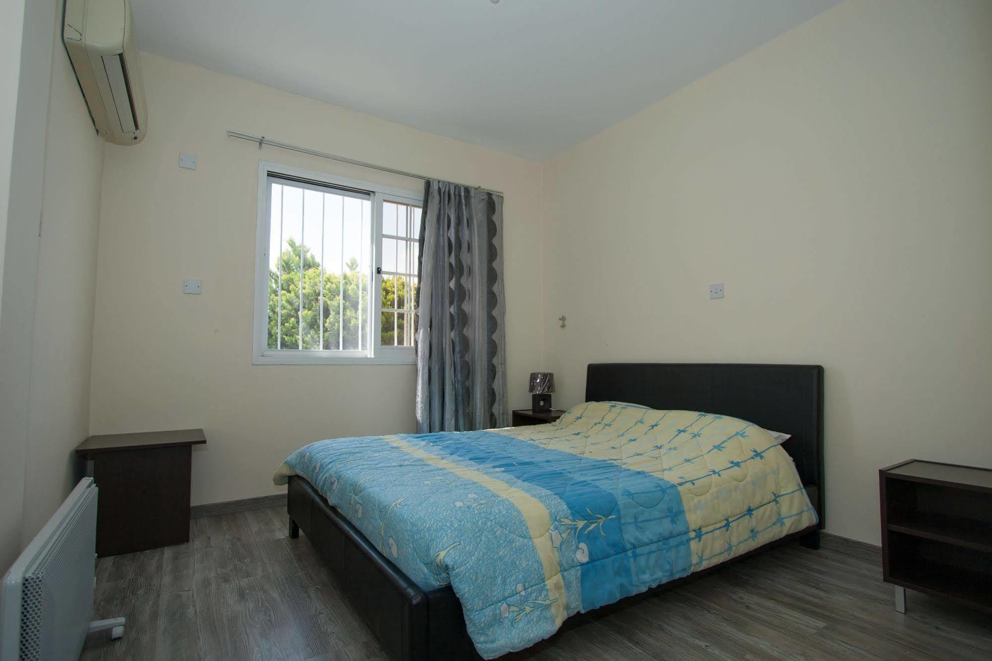 Appartement Santa Barbara Complex à Limassol Extérieur photo